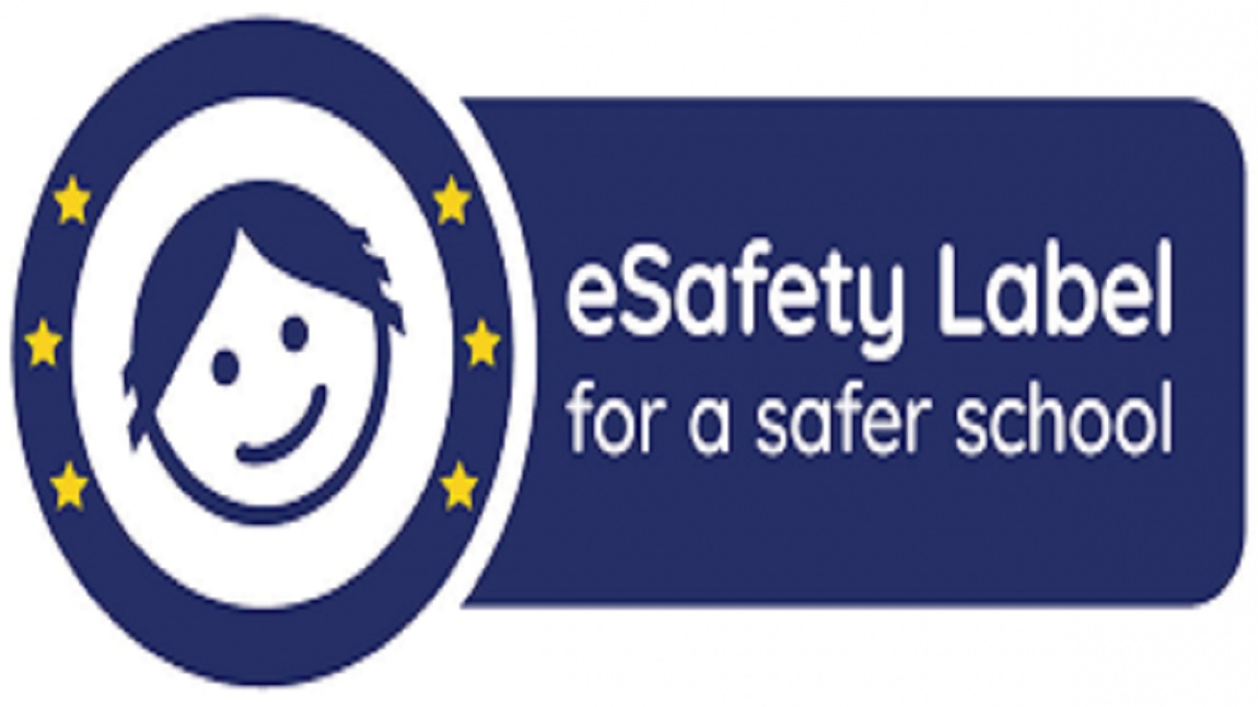 eSafety Label (E-Güvenlik Sertifikası) aldık.